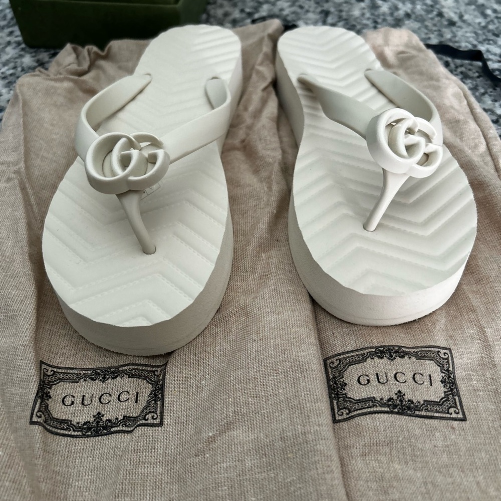 Gucci Women's Ivory Sandals
